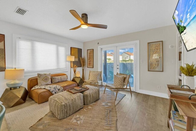 Foto del edificio - 318 Bream Ave