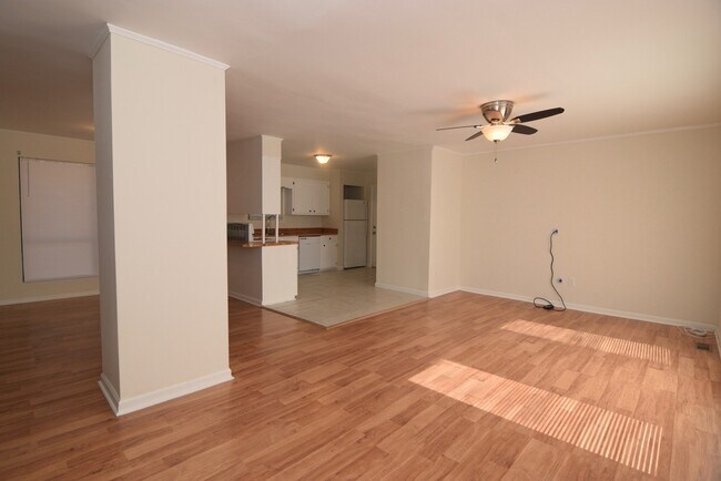 Building Photo - Large 3 Bed/2 Bath House for Lease in Heph...