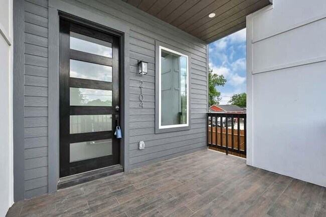 Foto del edificio - 2104 Bringhurst St