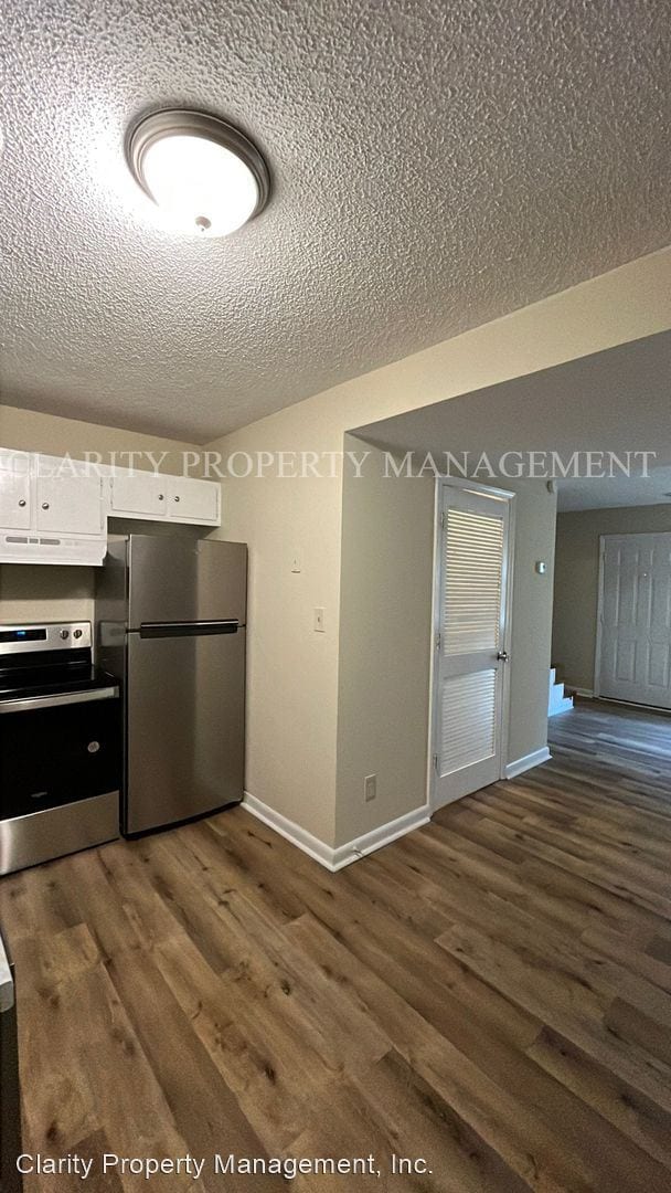 Building Photo - 2 br, 1.5 bath House - 3007 Adkisson Dr