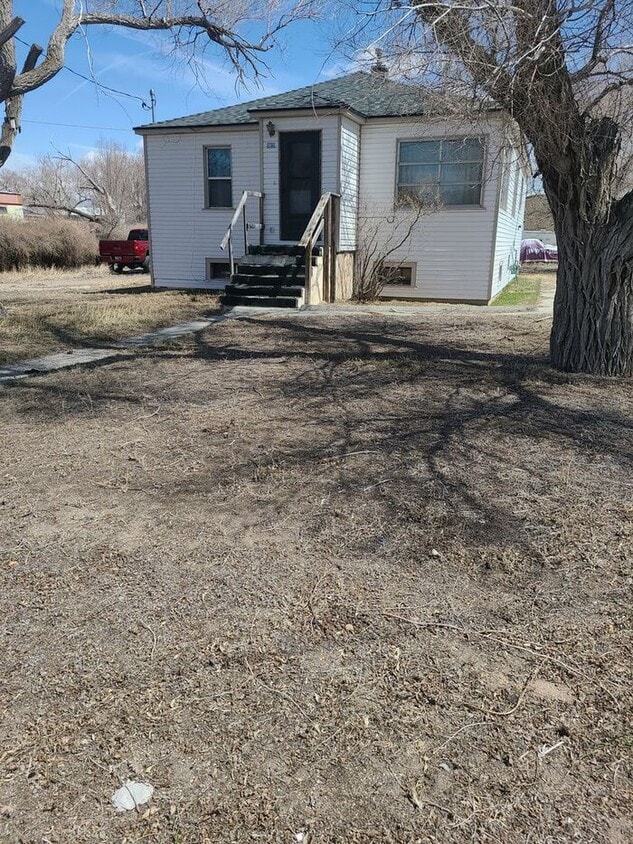465 S 5th E St, Green River, WY 82935 House Rental in Green River, WY