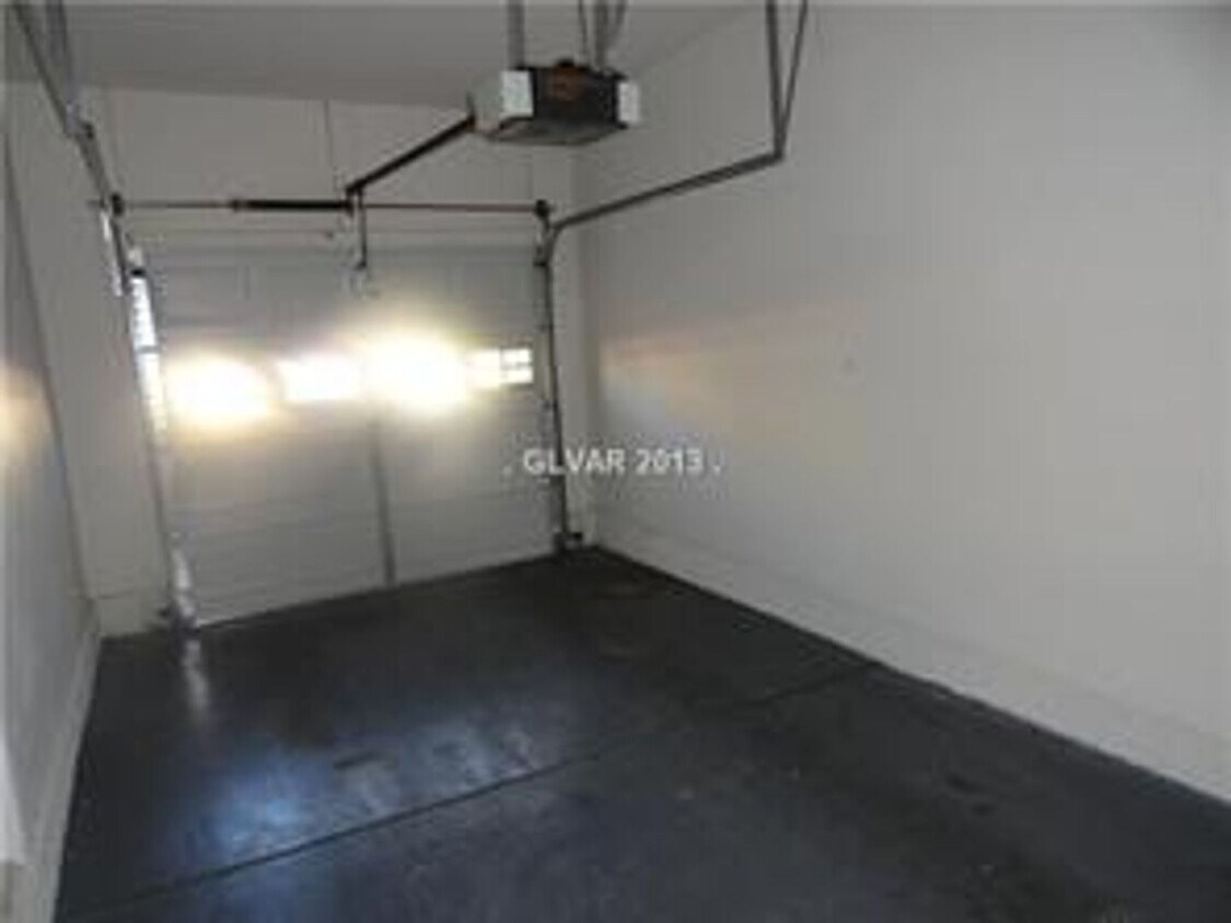 Foto del edificio - 821 Peachy Canyon Cir