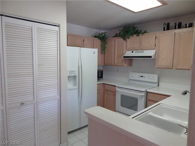 Foto del edificio - 1029 Allure Dr