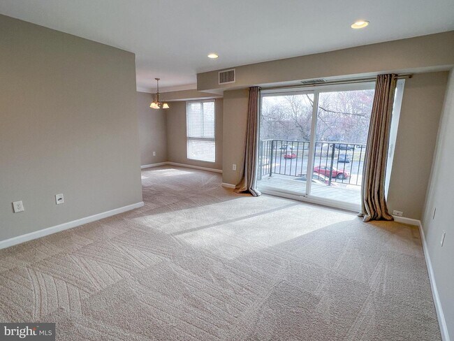 Building Photo - 17804 Buehler Rd