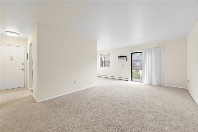Building Photo - 1408 Cherry Hill Dr