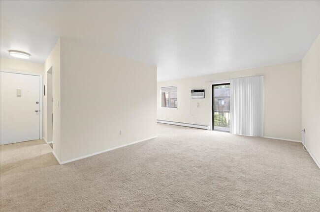 Foto del edificio - 1408 Cherry Hill Dr
