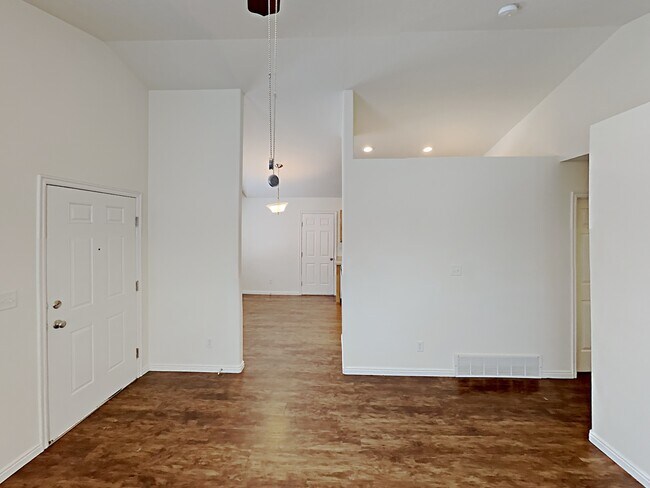 Building Photo - 2396 N Nectar Way