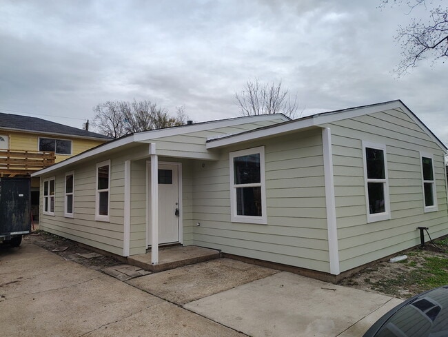 Foto del edificio - 6603 Narcissus St