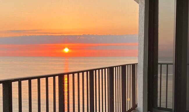 Foto del edificio - 5420 N Ocean Dr