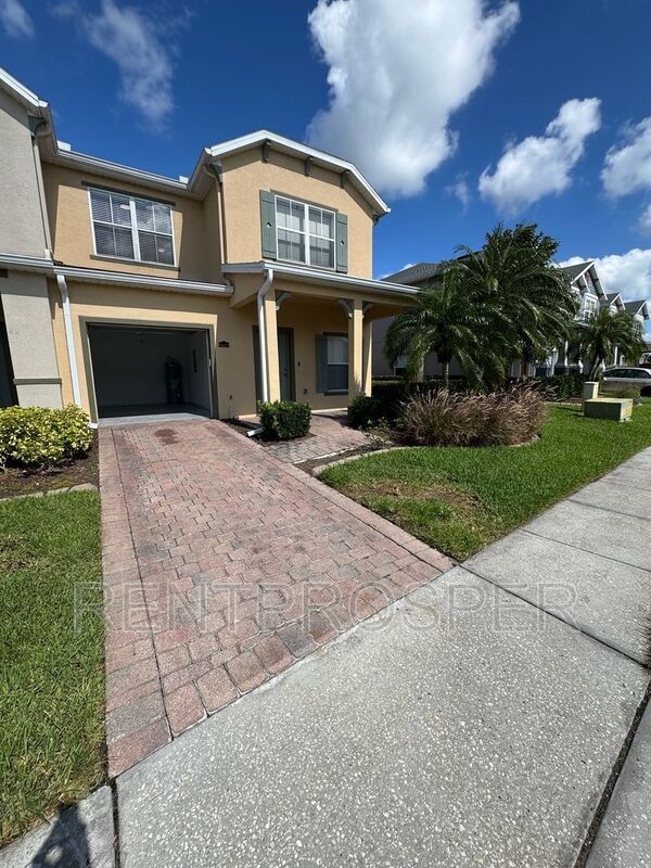 Foto del edificio - 16617 Cedar Crest Dr