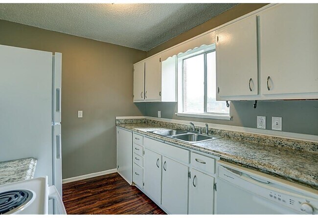 Foto del edificio - 501 Laurel DR NW