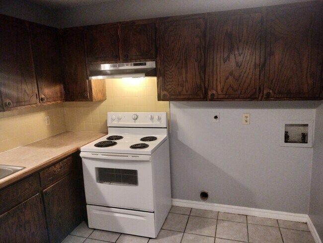 Kitchen - 508 Buena Vista Ave