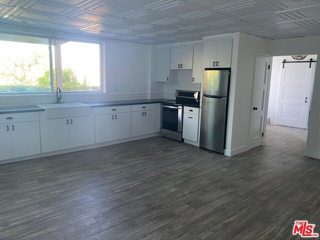 Building Photo - 4822 Alatar Dr