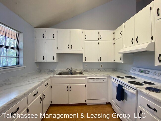 Foto del edificio - 3 br, 2 bath House - 3154 Folsom Road