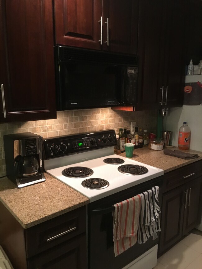Kitchen 1 - 50 Aiken St