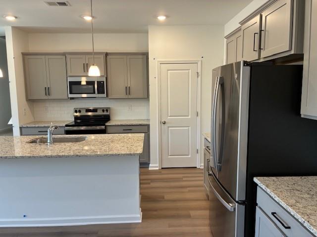 Foto del edificio - 328 Mountain Blvd S