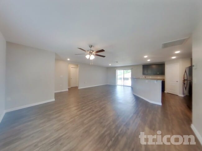 Foto del edificio - 866 N Fairbanks Dr