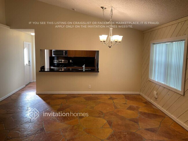Foto del edificio - 304 SW 76th Terrace