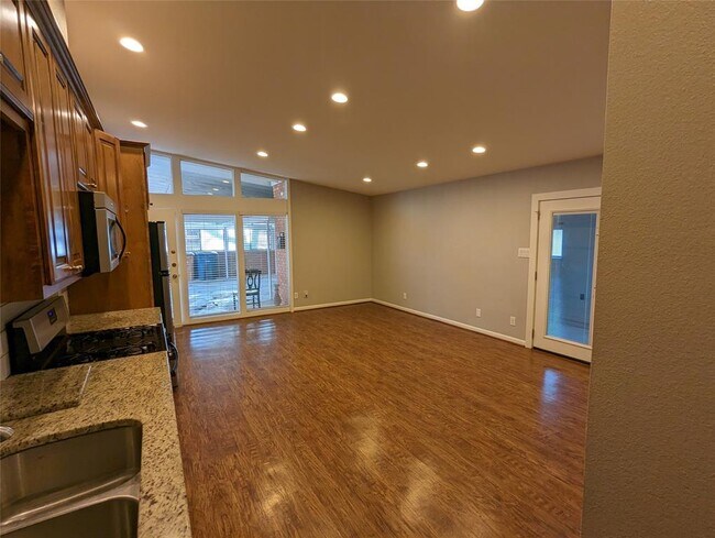 Foto del edificio - 930 E 55th St