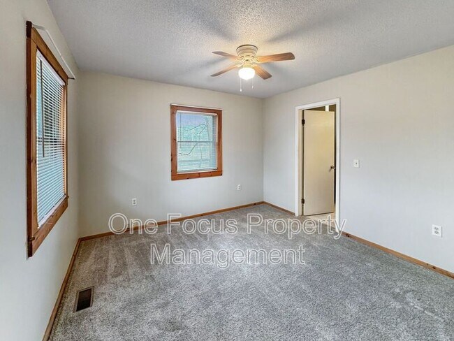 Building Photo - 134 Broad St