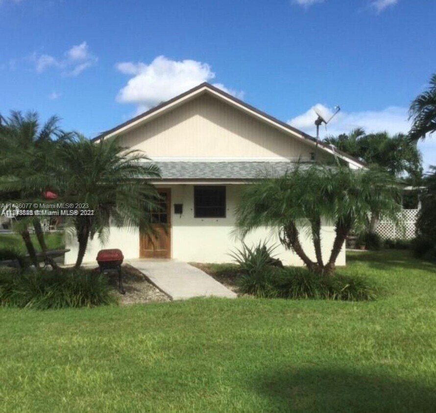 Primary Photo - 26250 SW 217th Ave