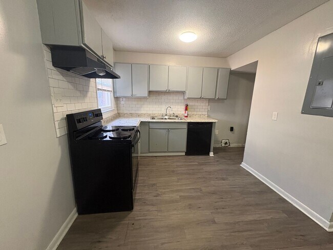 Building Photo - 131 Wall St