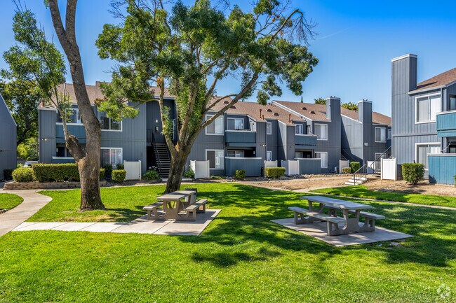 Patio - Sierra Ridge