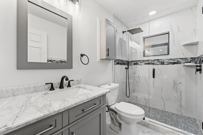 Foto del edificio - 15833 118th Terrace N
