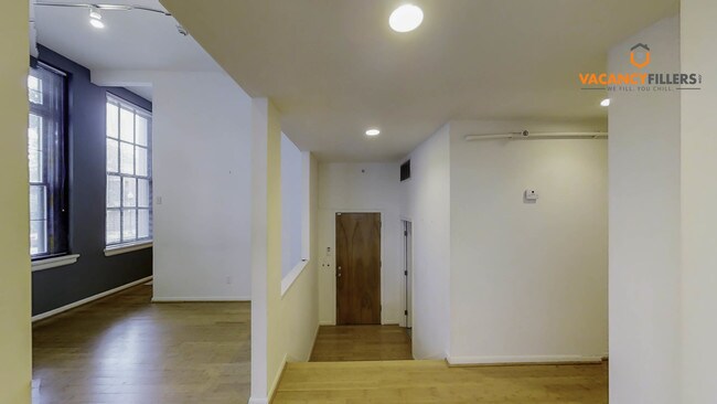 Foto del edificio - 220 E 31st St