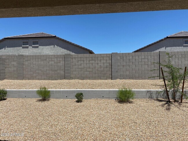 Building Photo - 1070 W Falls Canyon Dr