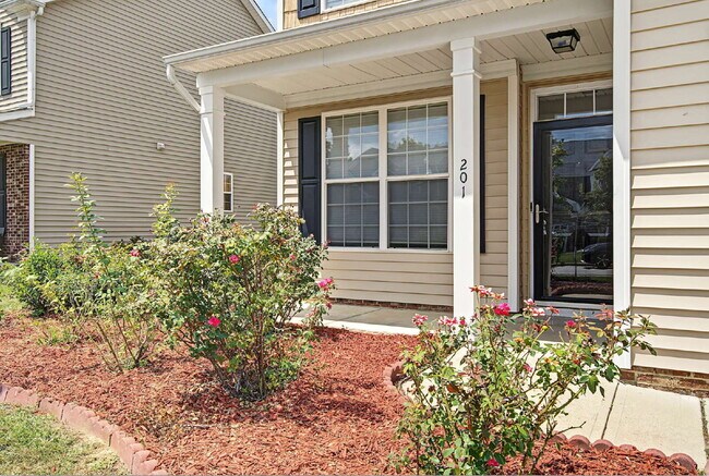 Building Photo - Four-Bedroom Home in Knightdale