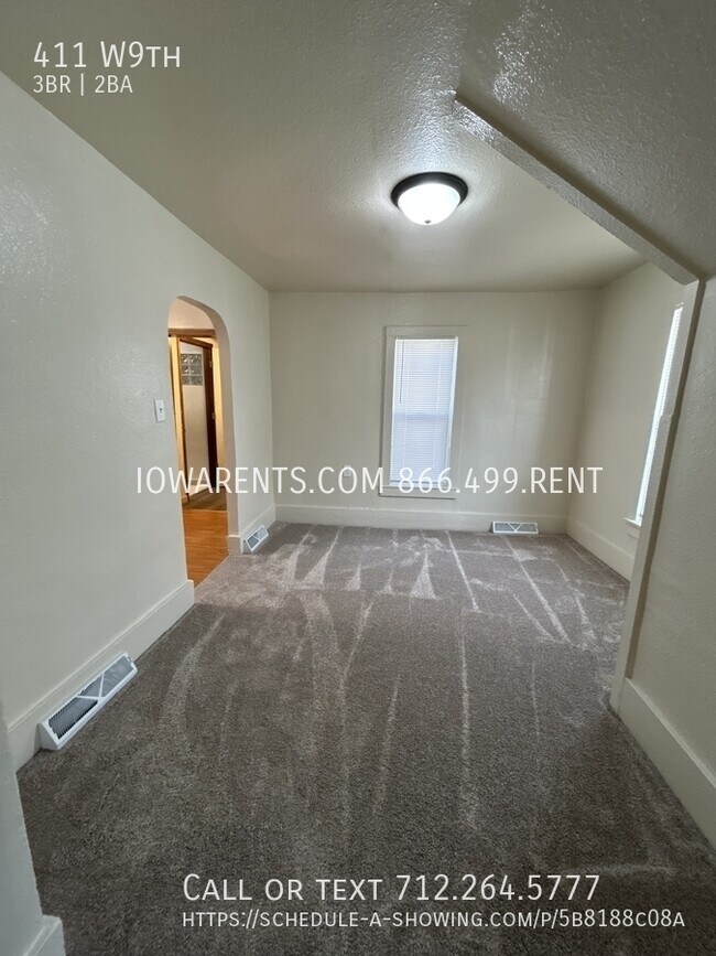 Building Photo - 411 W9th-
