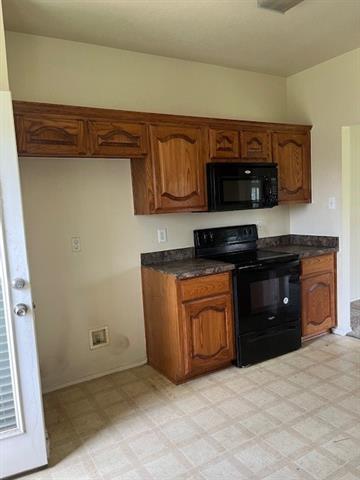 Foto del edificio - 105 Shady Creek Ln