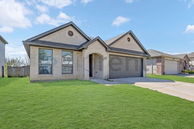 Building Photo - 1512 Chama Dr