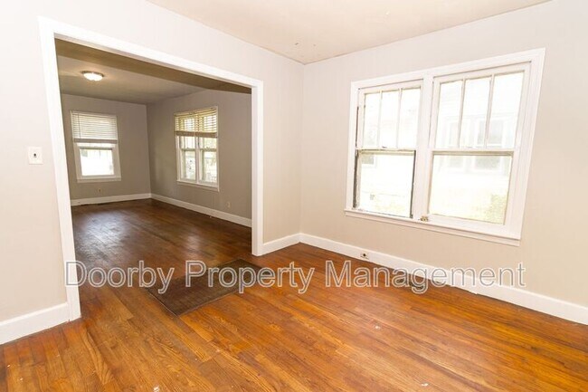 Foto del edificio - 3112 6th Ave