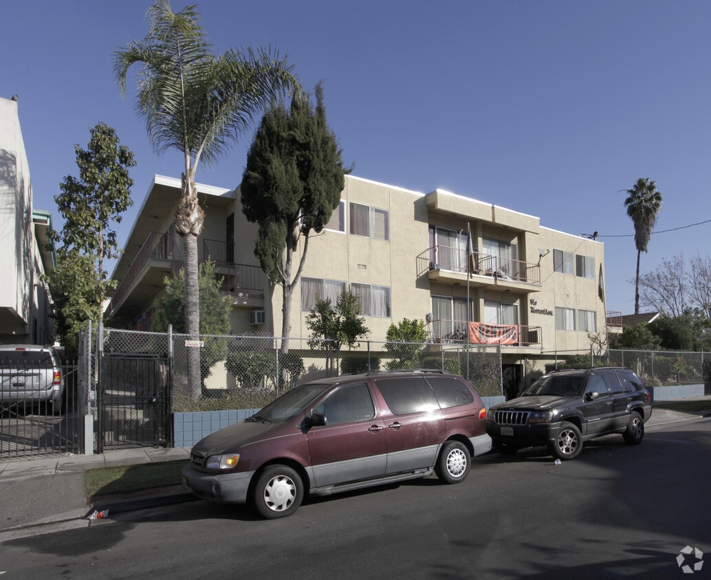 Building Photo - The Marathon