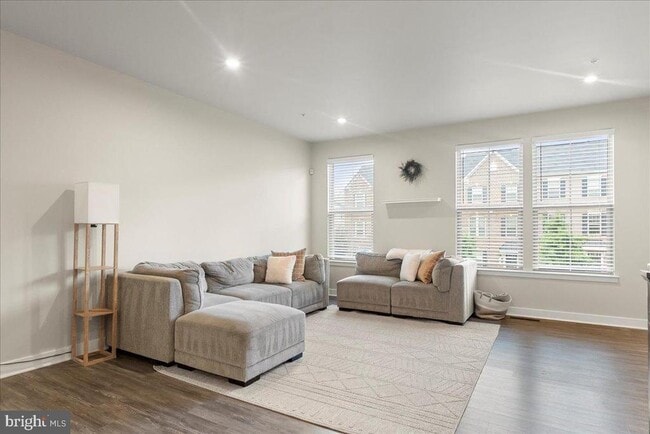 Foto del edificio - 14502 Grace Kellen Ave