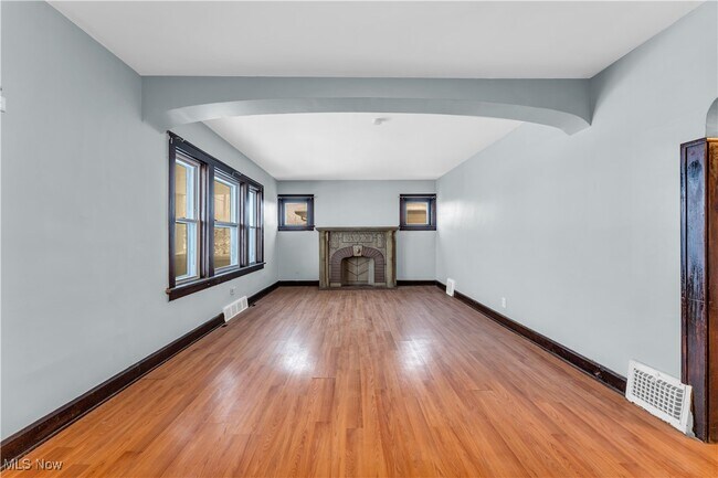 Foto del edificio - 7001 Velma Ave