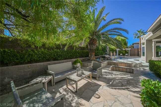 Foto del edificio - 1705 Choice Hills Dr