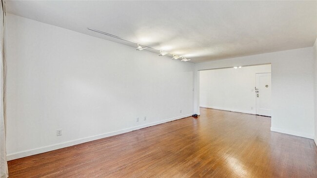 Building Photo - 10255 67th Dr