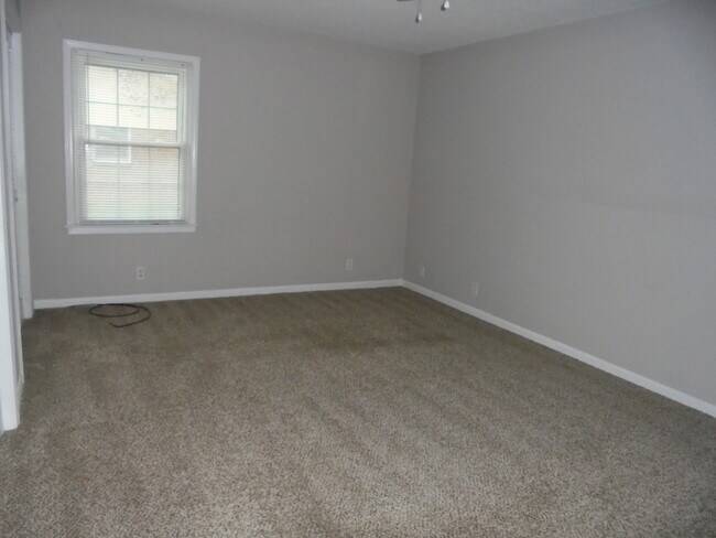 Foto del edificio - 402 Melbourne Dr