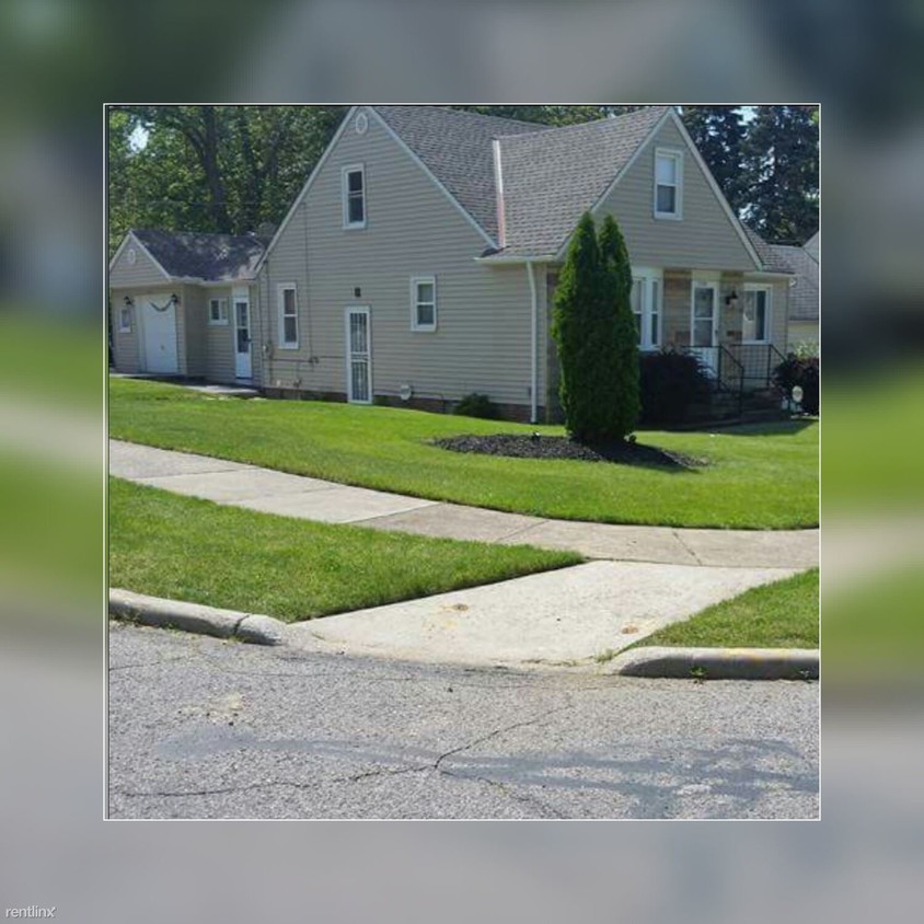 Building Photo - 1764 Pontiac Dr