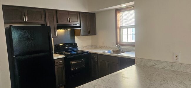 Building Photo - Brainard Street Apartments
