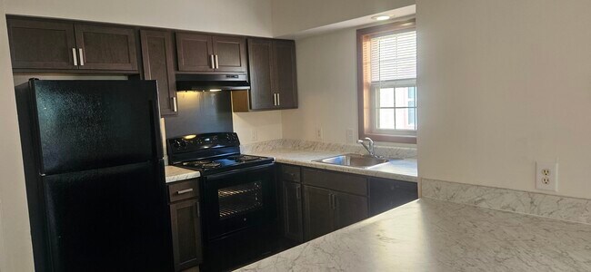 Foto del edificio - Brainard Street Apartments
