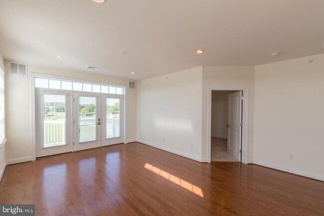 Building Photo - 147 Gilpin Dr