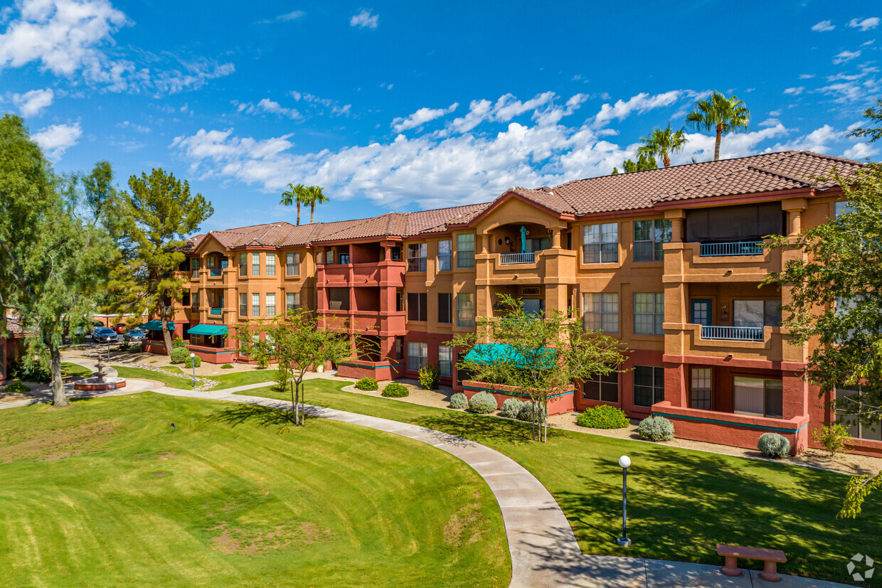 Primary Photo - LáSolana Condominiums At Sun City Grand