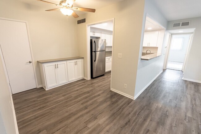 Foto del interior - 312 S. Willaman Drive
