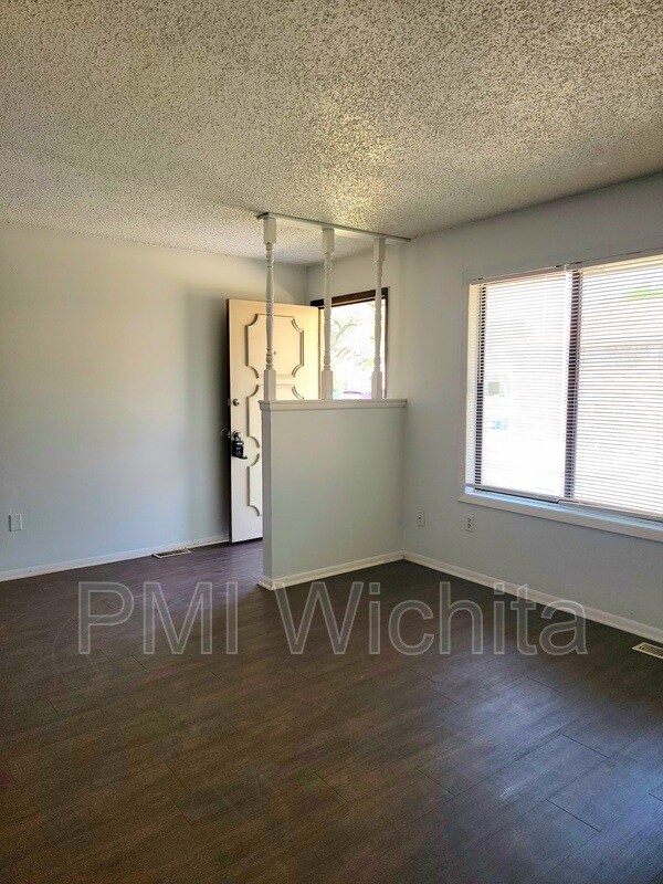 Foto del edificio - 602 N Richmond Ave
