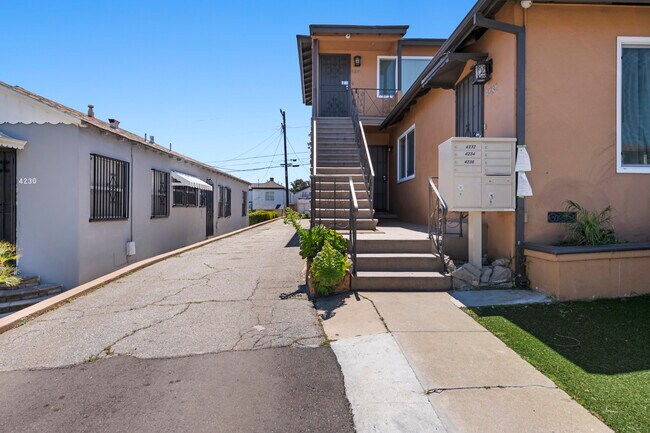 Building Photo - 4236 W Slauson Ave