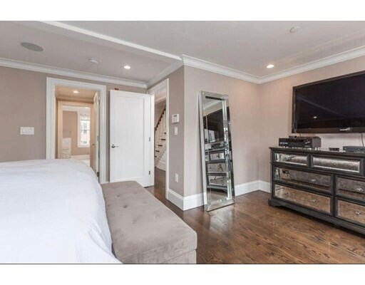 Foto del edificio - 153 W Brookline St